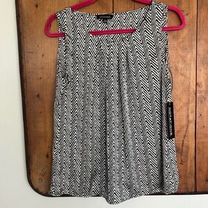 NWT Notations Sleeveless Blouse Size Small